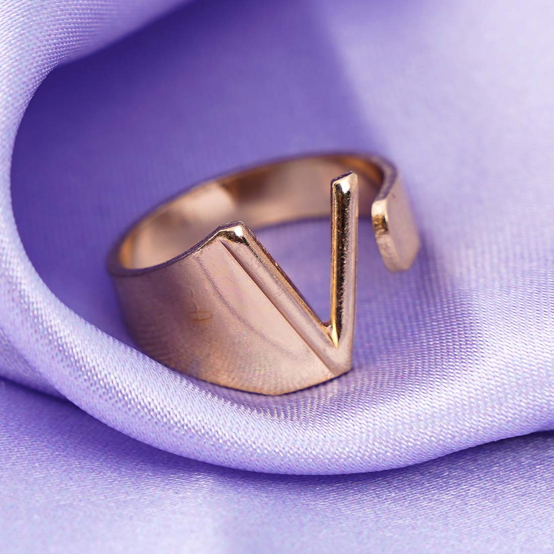 Alphabet V Gold Band Ring - Ferosh