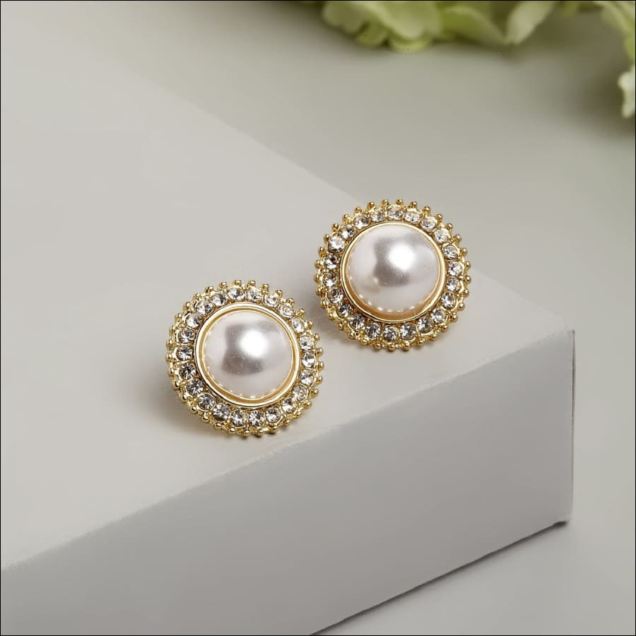 Yara Crystal Pearl Earrings